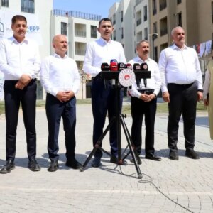 bakan kurum deprem bolgesinde 250 bin konuta ulastik 300 bininci malatyada teslim edilecek 32jn1ypU