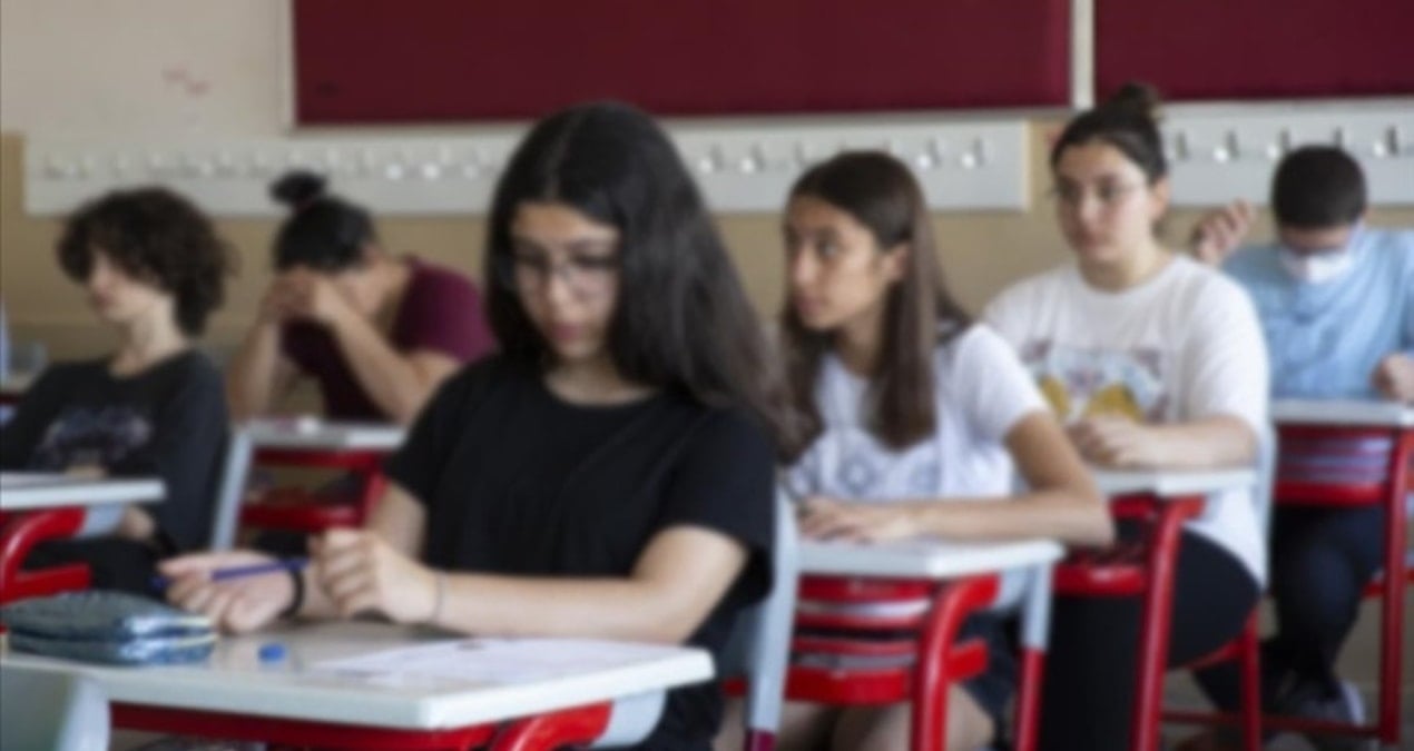 lisede-skandal-kurallar-tepki-cekti-valilik-sorusturma-baslatti-V7eg91an.jpg