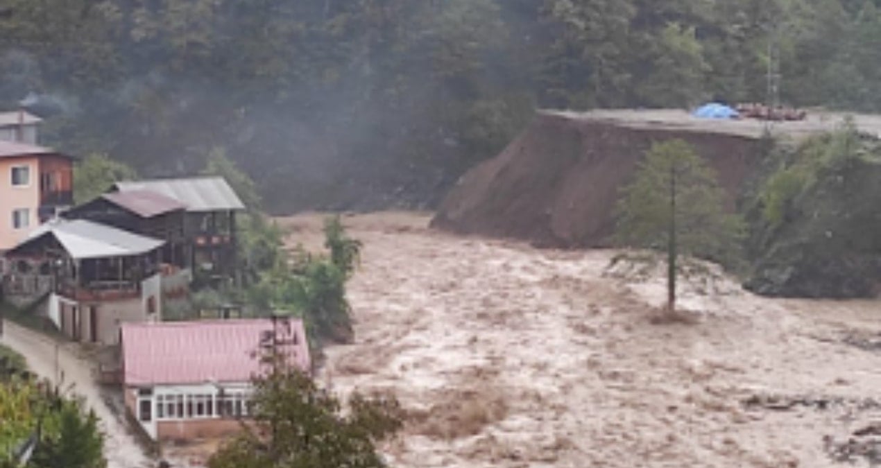 artvin borckada saganak sele donustu karagol ve koy yollari sular altinda kaldi xq61qvQf