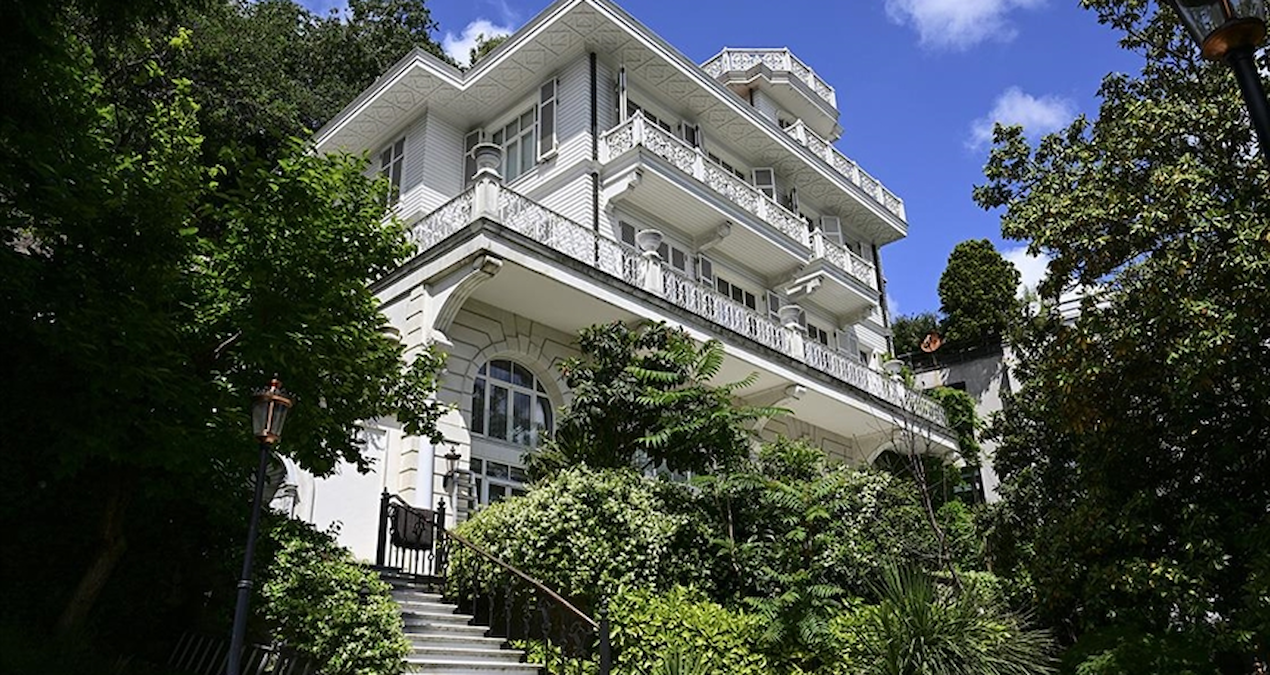 bogazin en pahalilarindan beyaz kosk 115 milyonluk indirimle satista s9XNFIXV