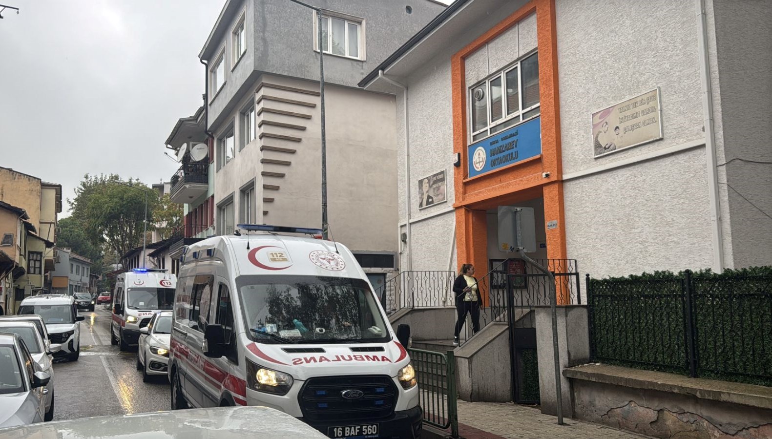 bursada gida zehirlenmesi suphesi alti ogrenci hastanelik oldu Lt5CRRvh