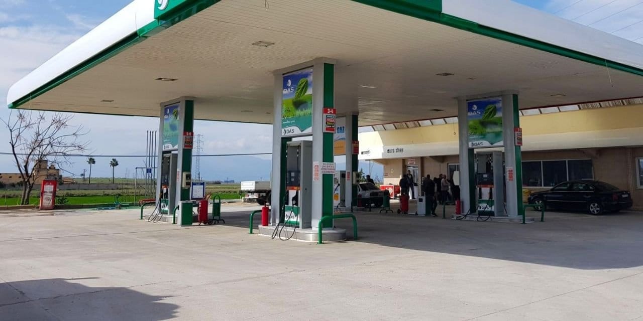 kriz akaryakit devinin de basini yakti iflas bayragini cekti UgcOmXq8