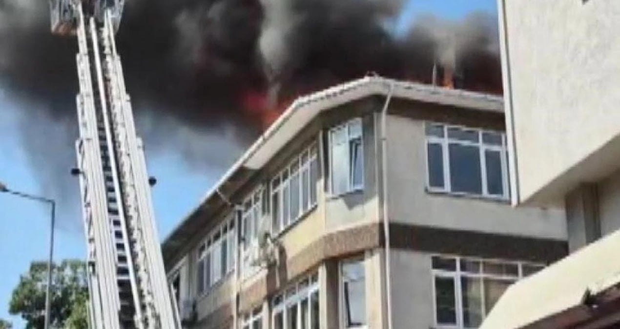 uskudarda cati yangini panigi t7wlGHnM