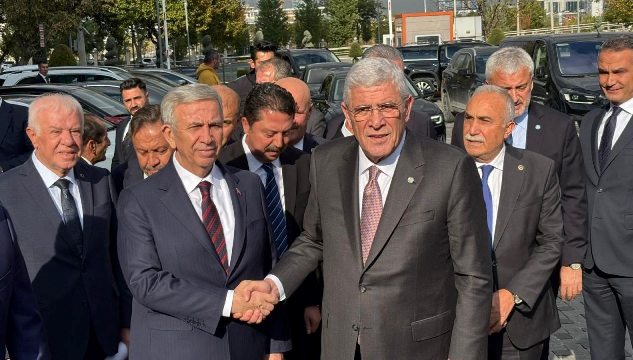 iyi parti lideri dervisoglundan mansur yavasa ziyaret V69GgDUT.jpg