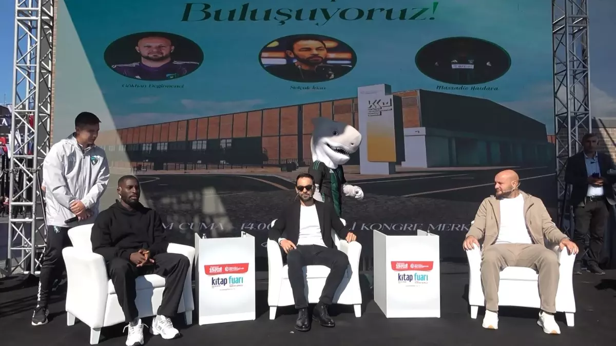 kocaelispor kitap fuarinda taraftarlariyla bulustu 6G3ijiDt