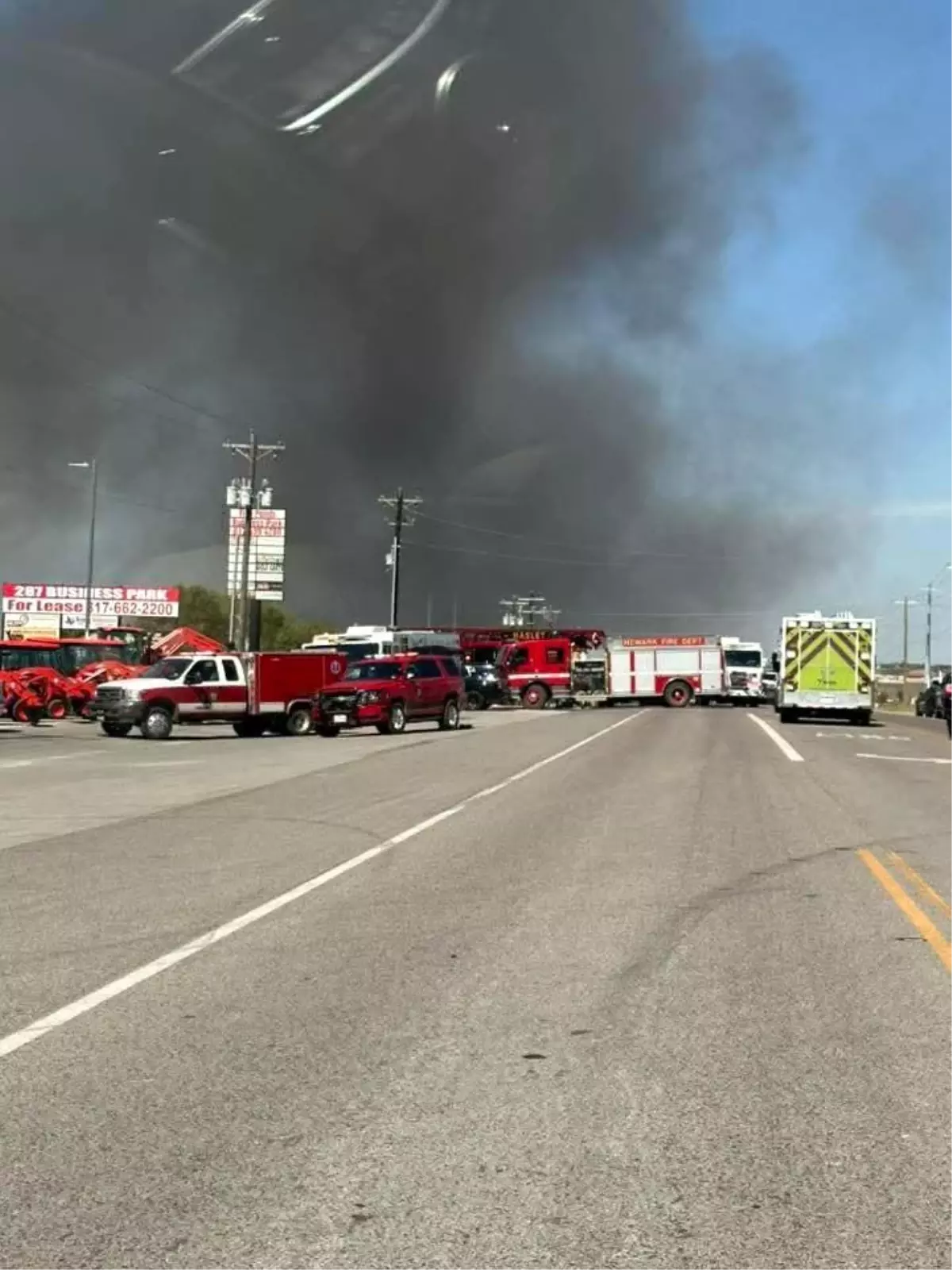 teksasta kucuk ucak park alanina dustu 2 olu dl2cYtcE.jpg