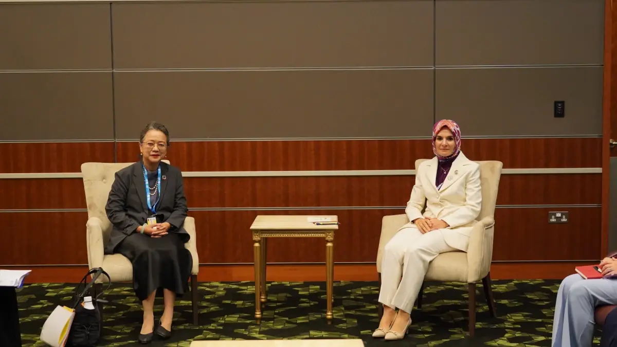 bakan goktas dohada birlesmis milletler yetkilisi ile gorustu AcX94mAm.jpg