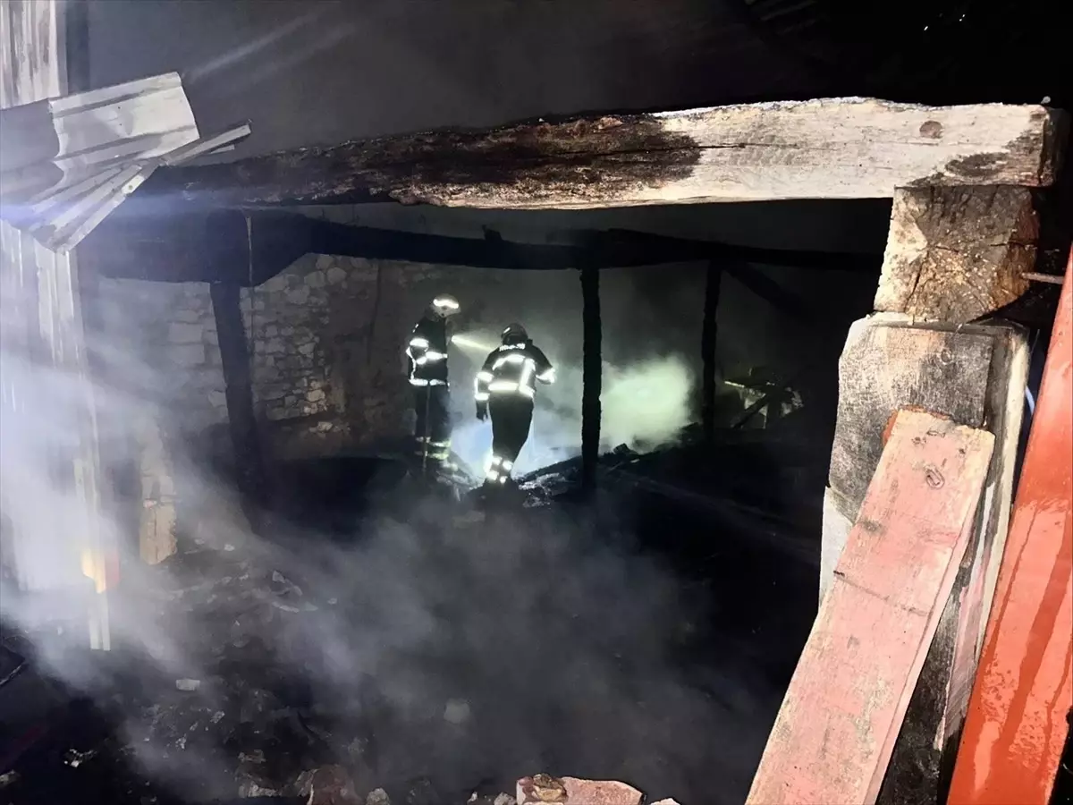 bilecikte marangozhanede yangin TBbEFyQC.jpg