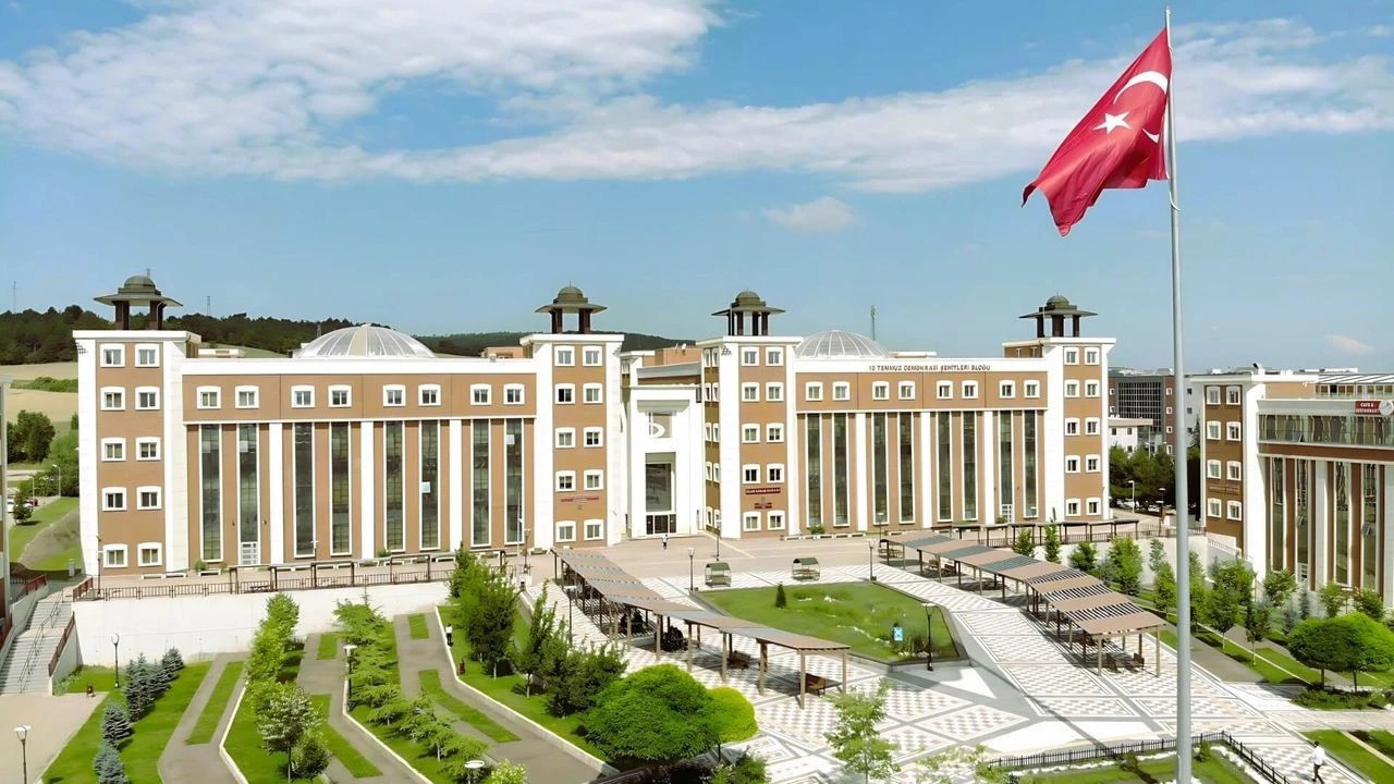 bilecik-seyh-edebali-universitesi-asya-siralamasinda-yerini-yukseltti-BjwCv8EG