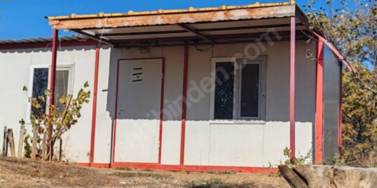 markete-otobuse-2-sehre-45-kilometre-barakanin-kirasi-15-bin-lira-barinma-krizinde-son-BL6jYYfh