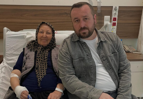 once-allaha-sonra-hekimlerimize-emanet-YWTCEVVg
