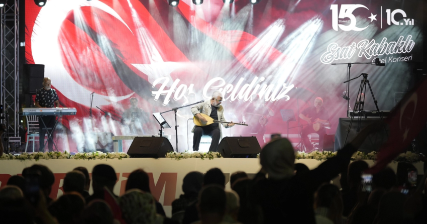 10 yil onceki heyecanla gaziantep meydanlara indi JTWTXgpZ