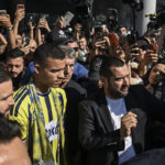 Fenerbahcenin yeni transferi mason greenwooda coskulu karsilama MwsLQUTt